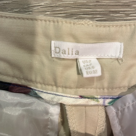 Capri khakis - Picture 2 of 3